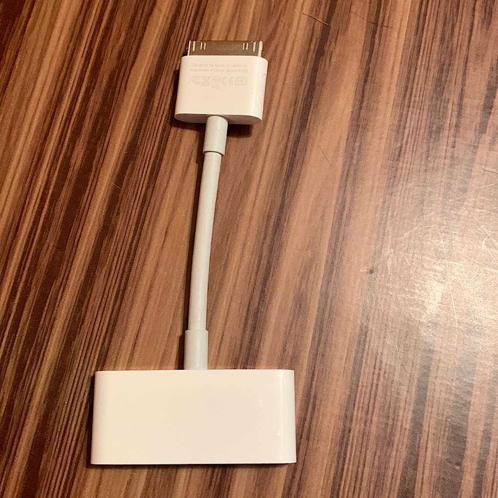 AV Digital 30-pin Adapter to HDMI Genuine Apple Excellent Condition